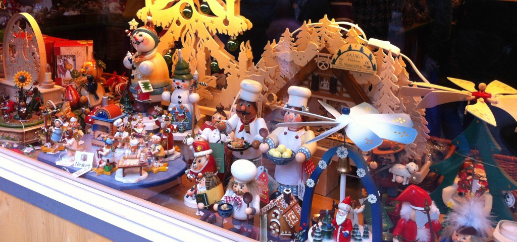 80 pairs of shoes tips for german christmas markets traditional german decorations