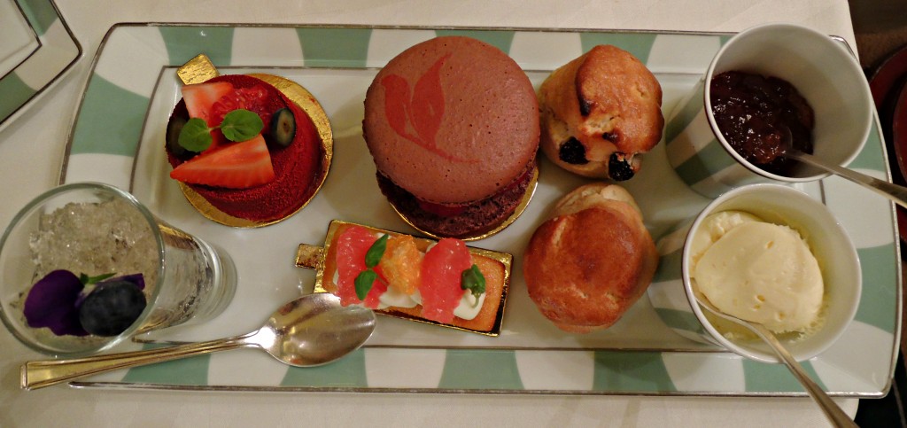10-of-My-Favourite-Places-for-Afternoon-Tea-in-London-claridges