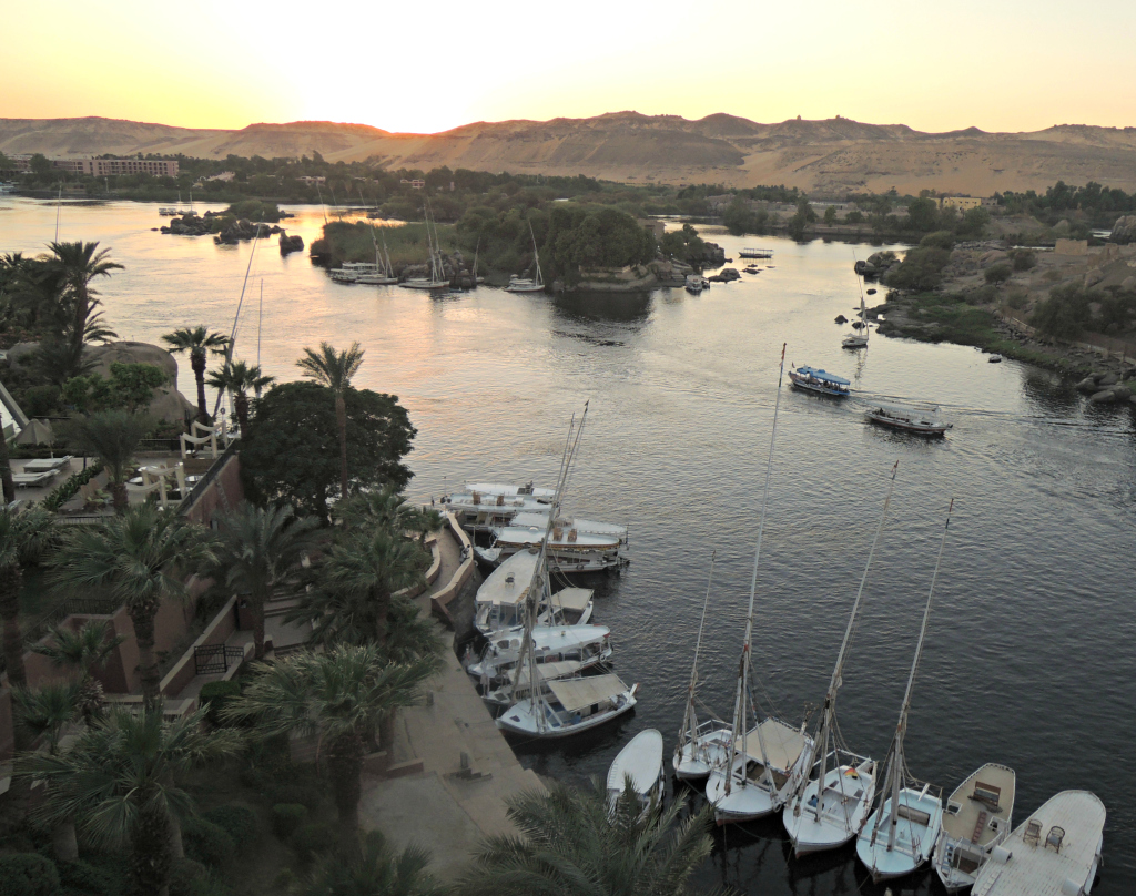 Travel-Link-Up-My-Favourite-Things-Aswan-Nile-Sunset