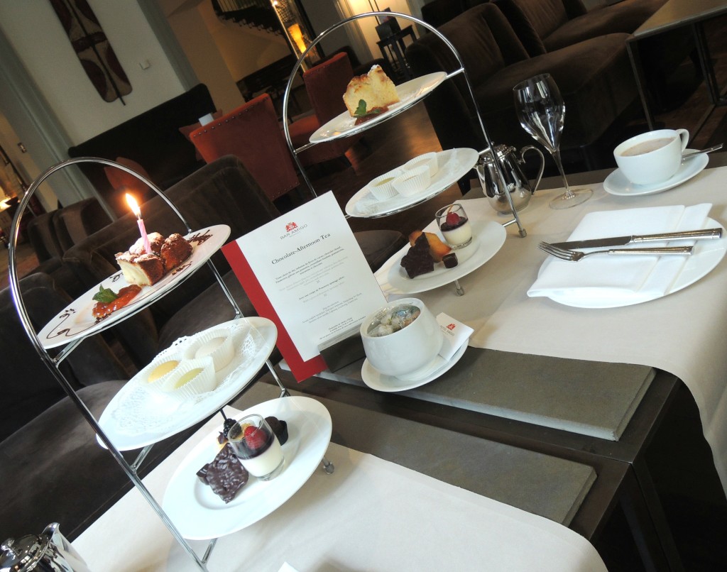 Chocolate-Afternoon-Tea-at-Hotel-Amigo-Brussels