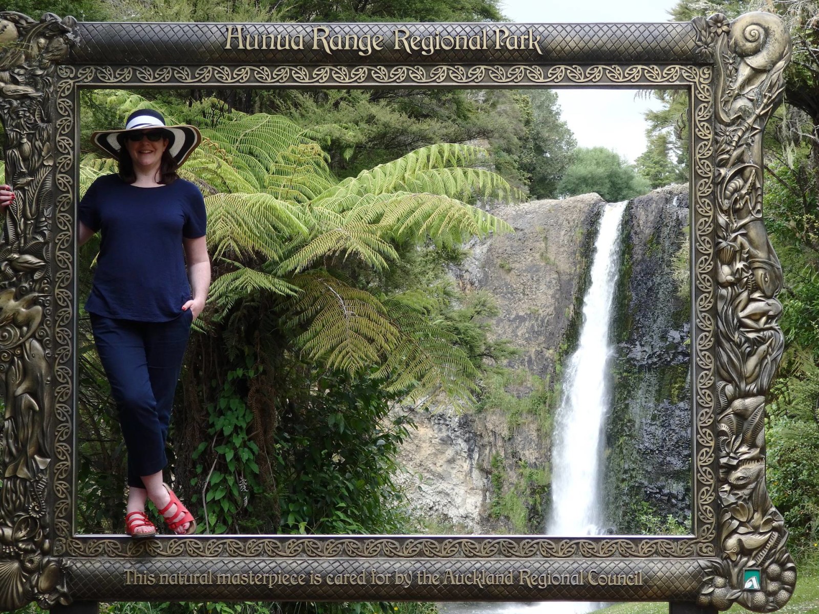 New Zealand Travel InspirationLooking for things to do in Auckland City then why not visit the Hunua Falls in South Auckland which is a super little New Zealand hiking spot and a gorgeous waterfall. Add this Regional Park to your New Zealand Bucket List. Click on the link to see more photos and travel tips for Auckland, New Zealand.
